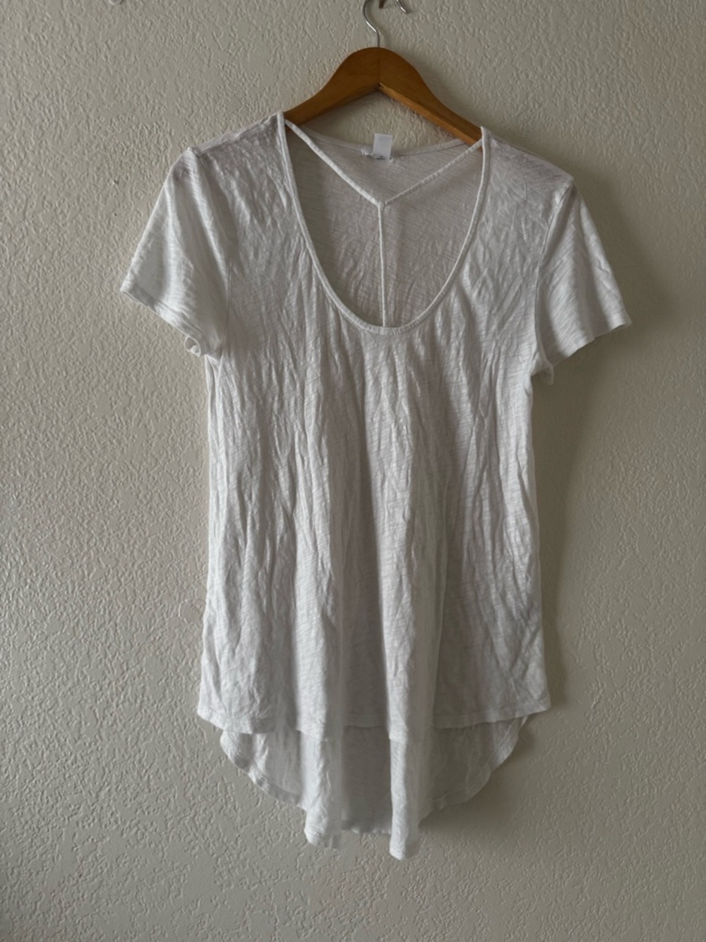 Nordstrom BP. Set of two White and Black high low t shirt size small